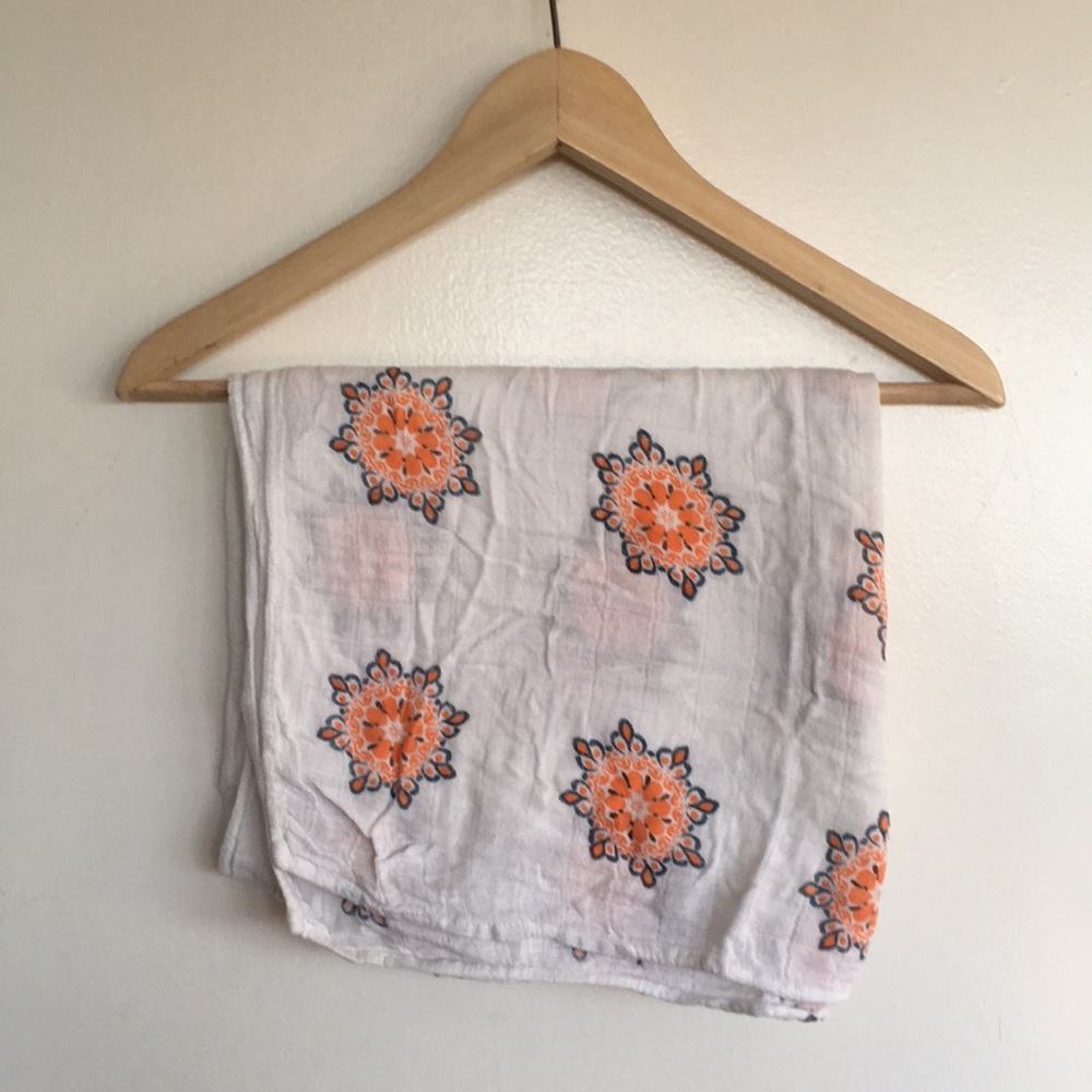 Muslin swaddling blanket